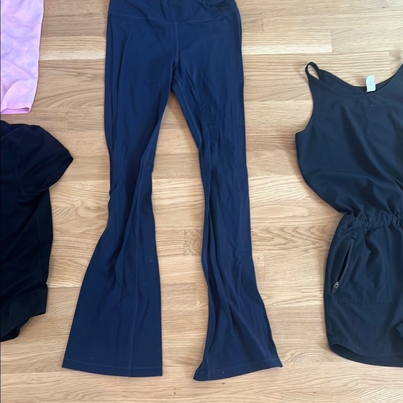 Athleta Girls Bundle 3 shorts, 2 tops, 2 flare leggings, 1 romper All Sz L/12 - Picture 4 of 10